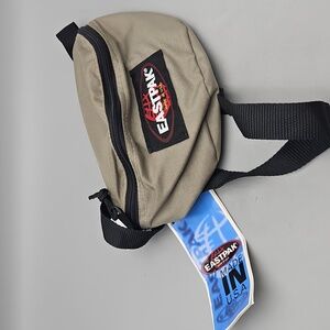 Vintage Eastpak Fanny Pack Waist Cool Olive Green Buckle Made in USA
